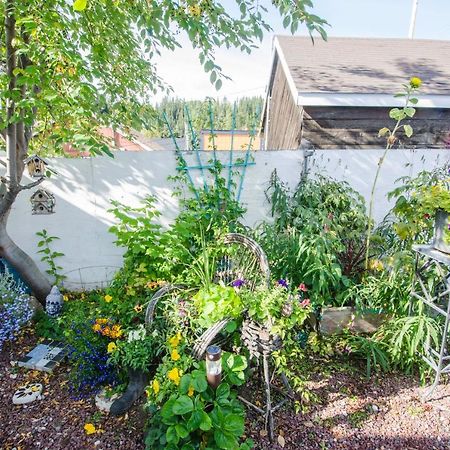 Casey'S Bed & Breakfast Whitehorse Bagian luar foto
