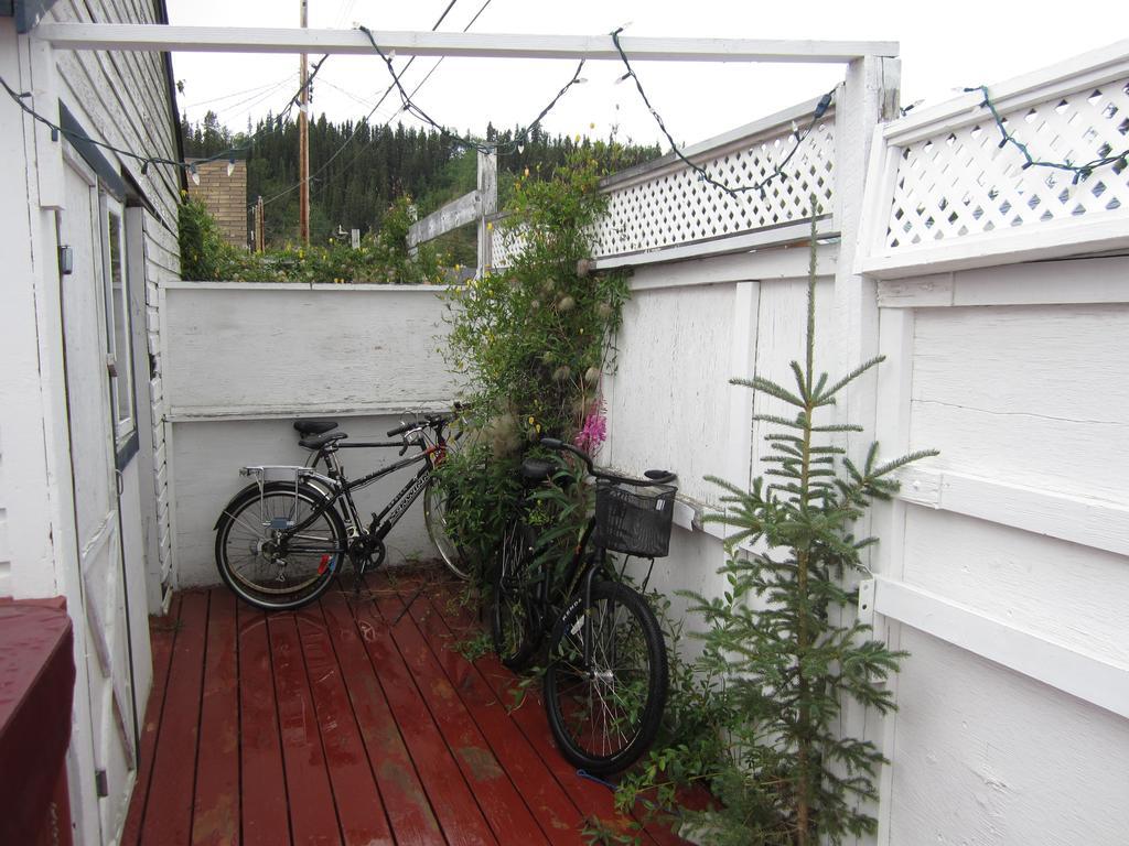 Casey'S Bed & Breakfast Whitehorse Ruang foto