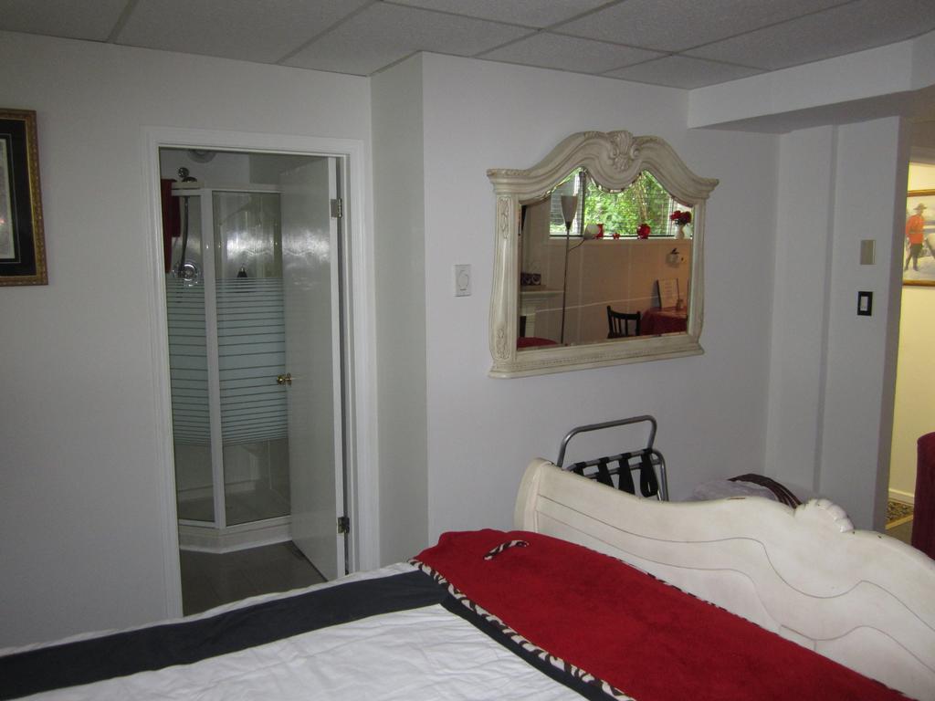 Casey'S Bed & Breakfast Whitehorse Ruang foto
