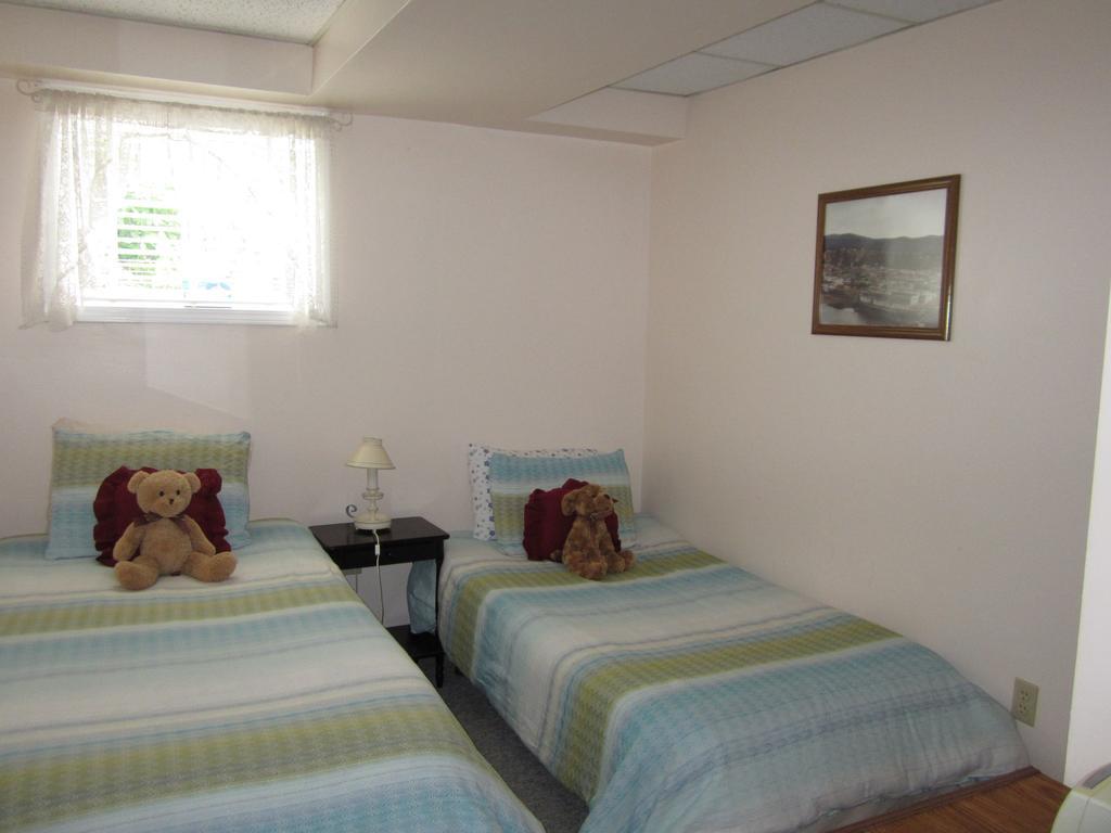 Casey'S Bed & Breakfast Whitehorse Ruang foto