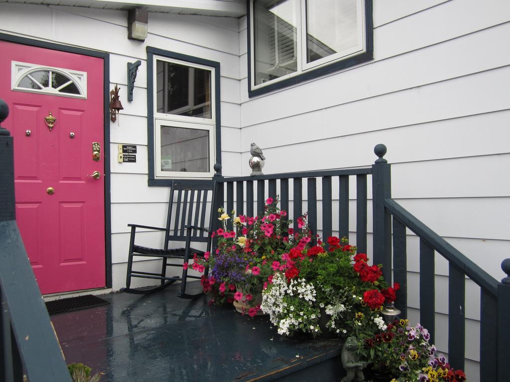 Casey'S Bed & Breakfast Whitehorse Ruang foto