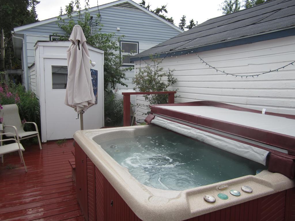 Casey'S Bed & Breakfast Whitehorse Ruang foto