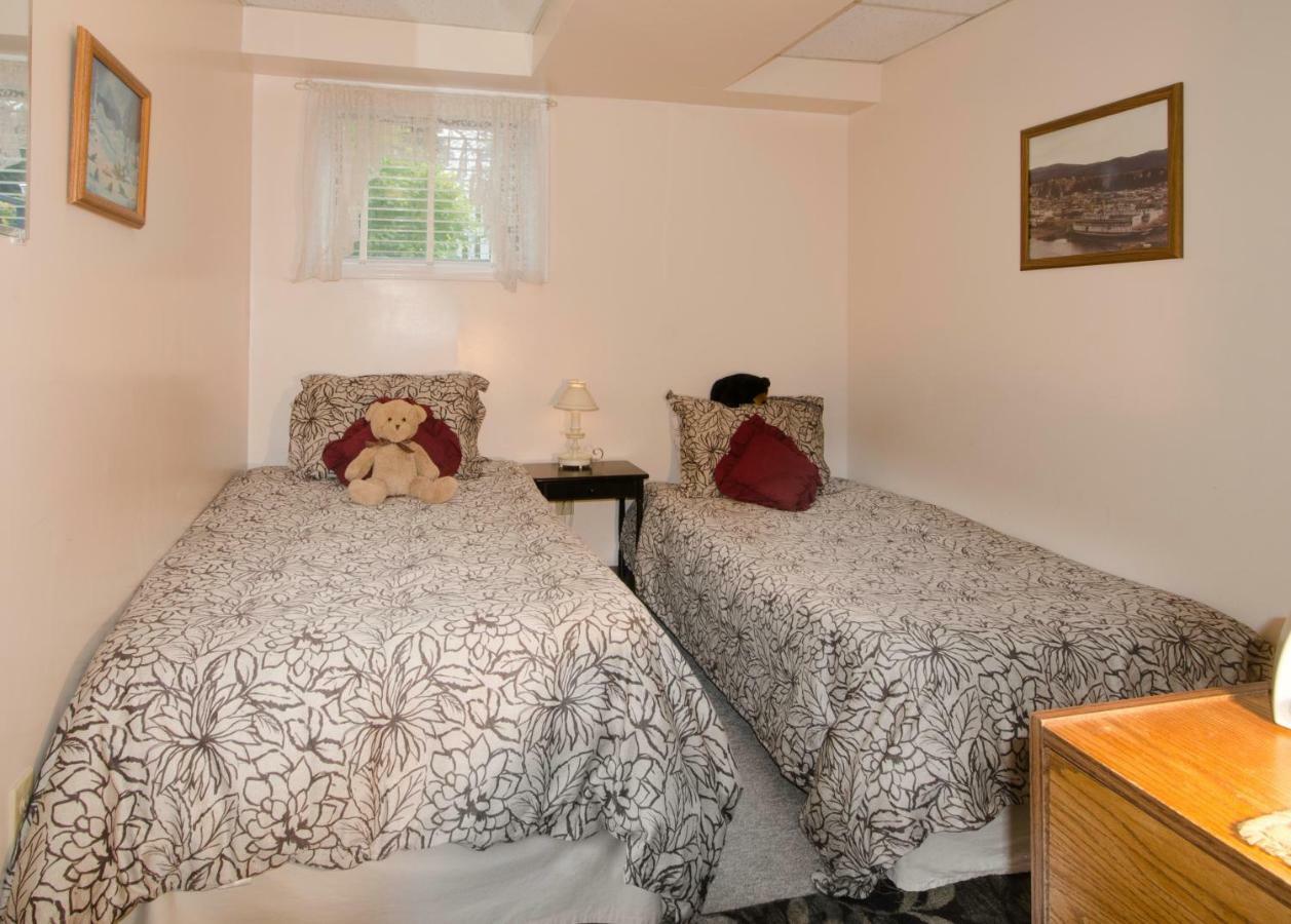 Casey'S Bed & Breakfast Whitehorse Bagian luar foto