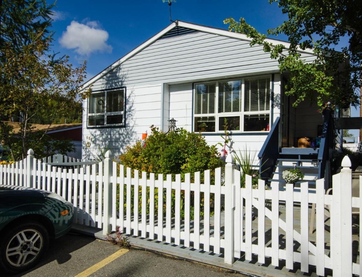 Casey'S Bed & Breakfast Whitehorse Bagian luar foto